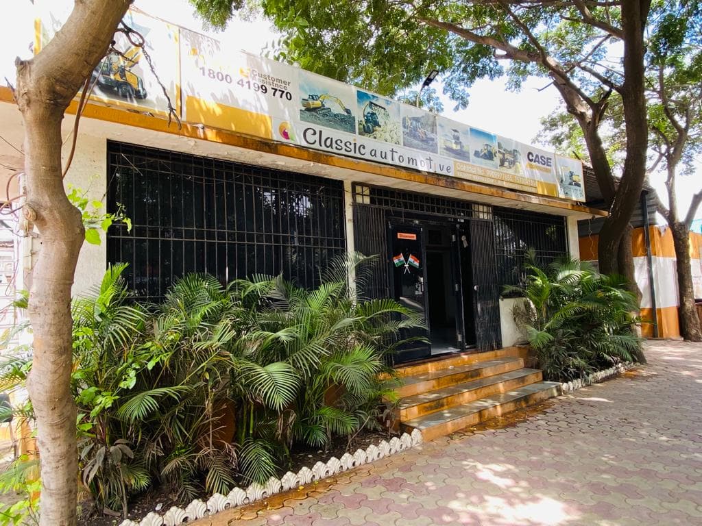Classic automotive dealership facility in Rajkot